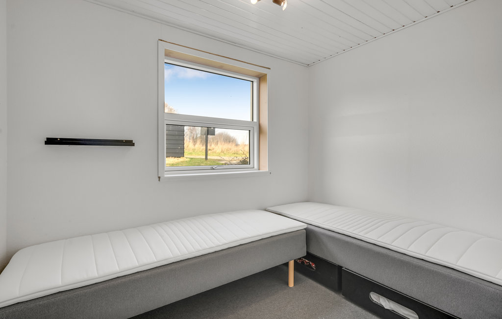 Semesterhus - Ajstrup Strand , Danmark - D84022 25