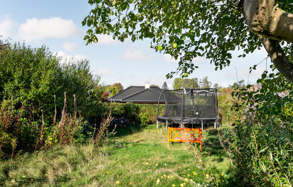 Semesterhus - Ajstrup Strand , Danmark - D84020 16