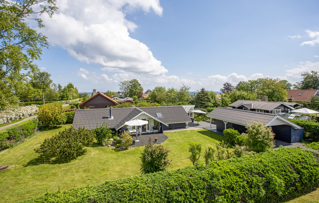 Feriehuse - Dyngby , Danmark - D84119 1