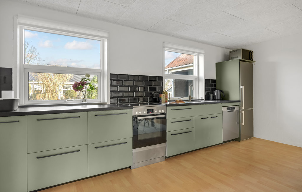 Semesterhus - Ajstrup Strand , Danmark - D84022 21