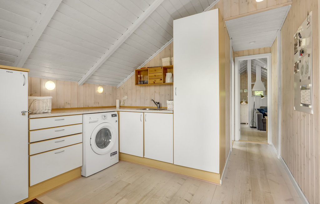 Feriehuse - Dyngby , Danmark - D84119 19