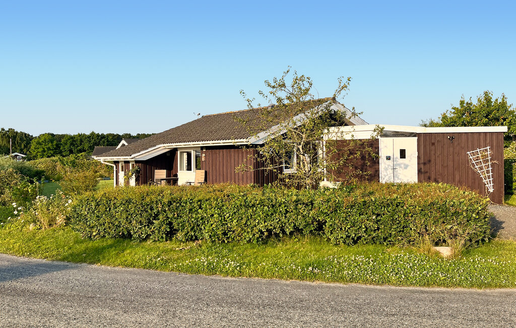 Feriehuse - Pøt Strandby , Danmark - D88501 1