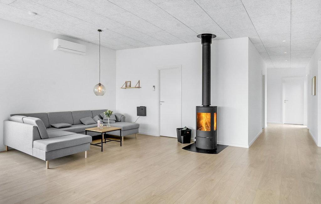 Semesterhus - Mørkholt , Danmark - D89300 3