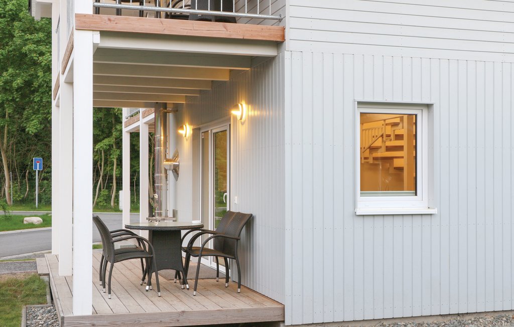 Dieses Ferienhaus in Thale im schönen Bodetal ist sowohl modern als auch komfortabel eingerichtet. Hier können Sie sich rundum wohlfühlen! An kälteren Tagen werden Ihnen der Kamin und Ihre private..