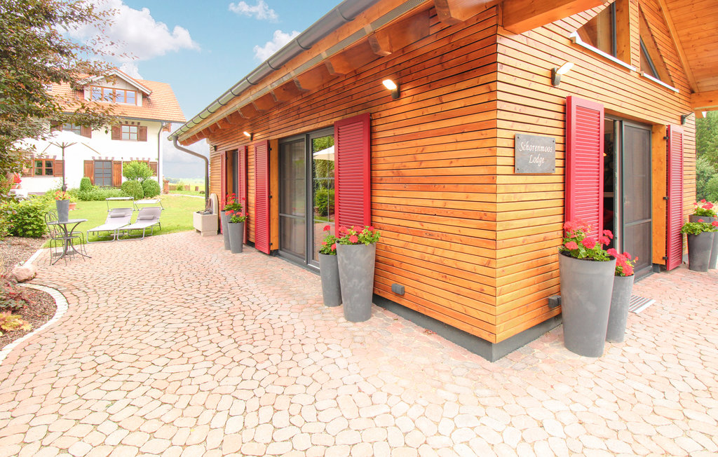In het prachtige Allgäu, niet ver van de Iller, heet dit moderne en gezellige vakantiehuis in Dietmannsried je welkom.

Breng een ontspannen vakantie door met z'n tweeën of met je kleine gezin in di..