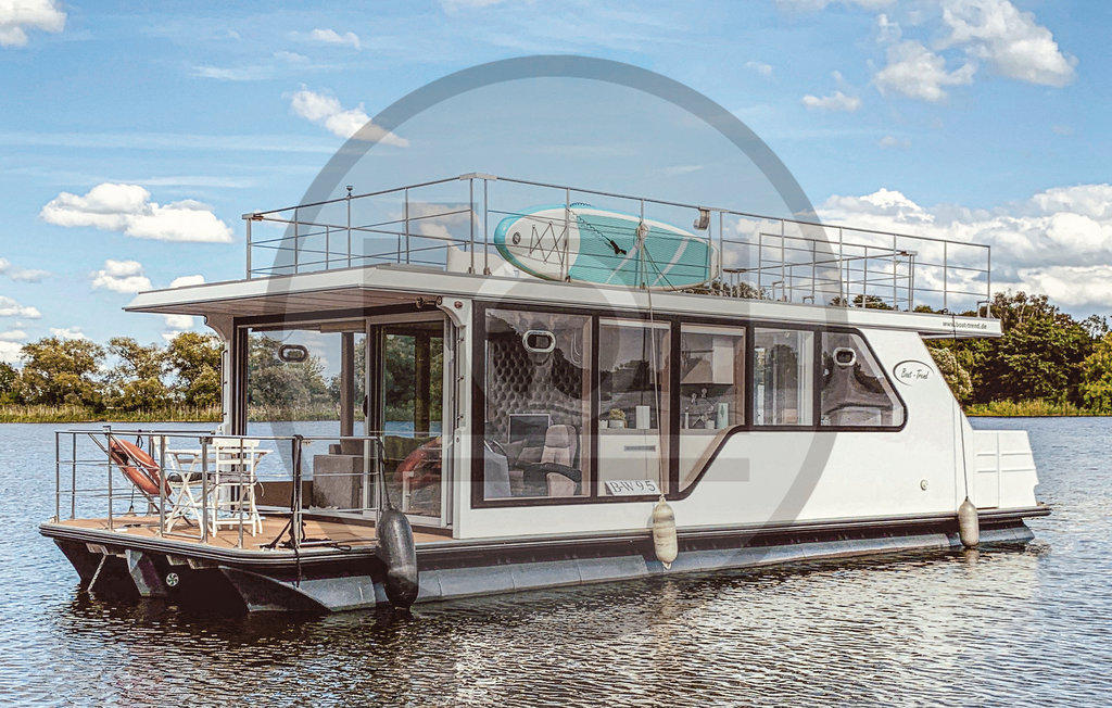 Houseboat HausbootHavelseeDeutchland , German Novasol