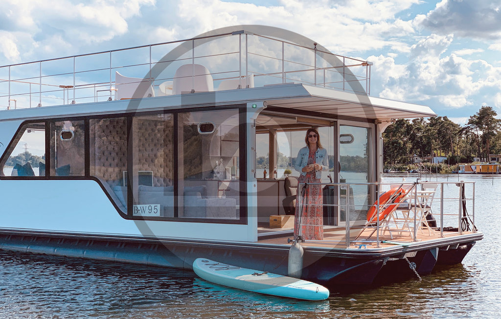 Houseboat HausbootHavelseeDeutchland , German Novasol