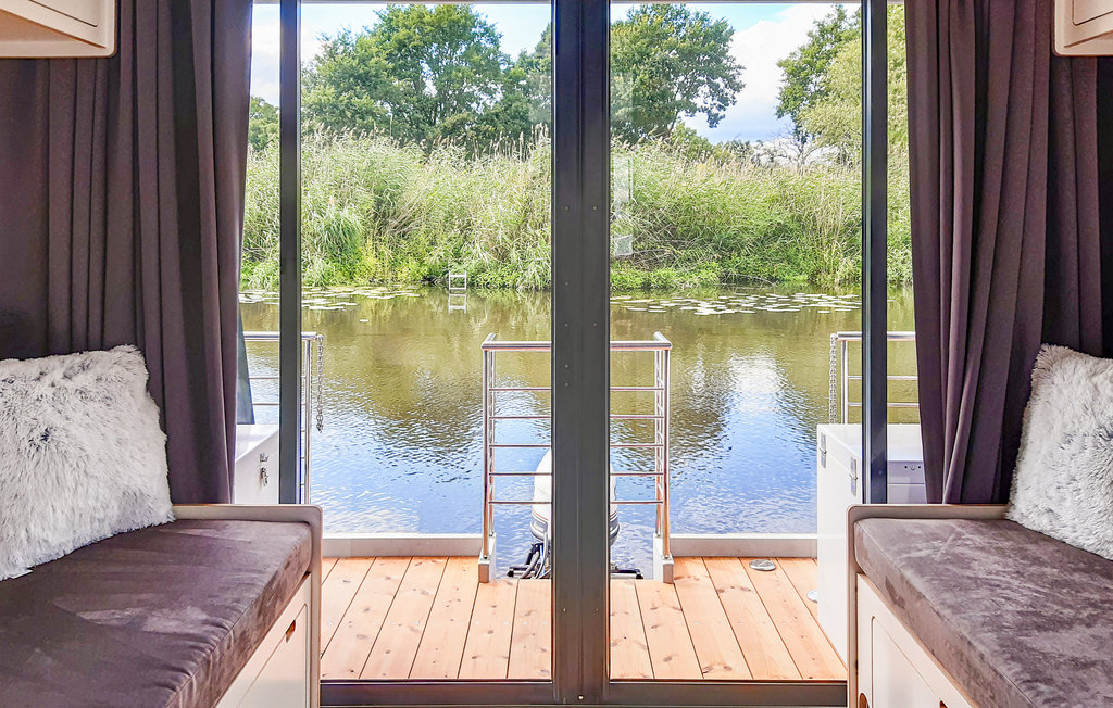 Husbåd - Havelland Brandenburg , Tyskland - DBB025 5