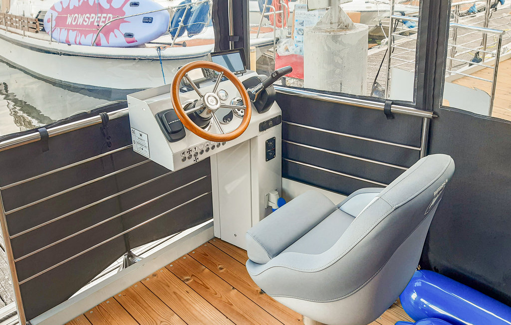 Husbåd - Havelland Brandenburg , Tyskland - DBB025 9