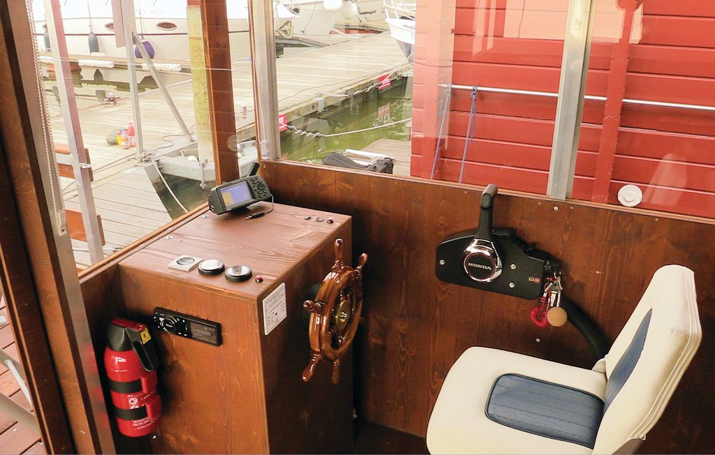 Husbåt/Hus på vatten - Radewege , Tyskland - DBB211 3