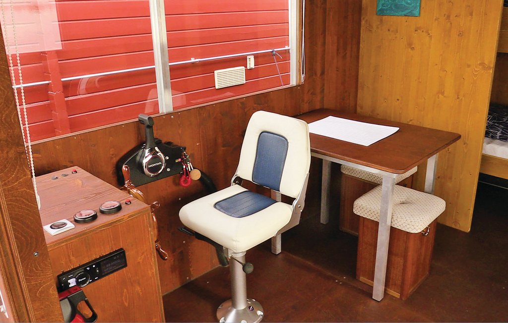 Husbåt/Hus på vatten - Radewege , Tyskland - DBB211 18