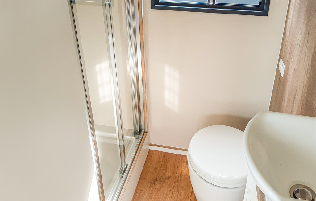 Husbåd - Havelland Brandenburg , Tyskland - DBB025 18