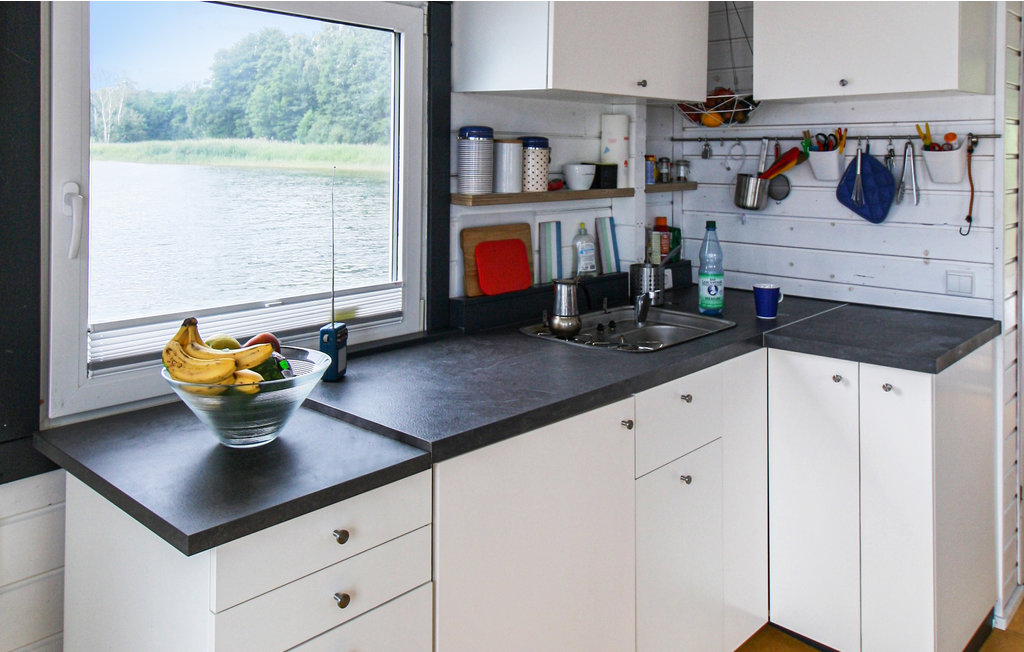 Husbåt - Brandenburg , Tyskland - DBB018 16