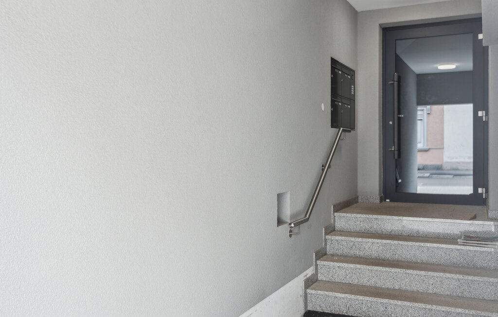 Deze vakantiewoning is de ideale uitvalsbasis voor een ontspannen vakantie in het drielandenpunt.

Verheug je op je vakantie in Lörrach in deze stijlvolle vakantiewoning. Van de ruime, moderne keuken..