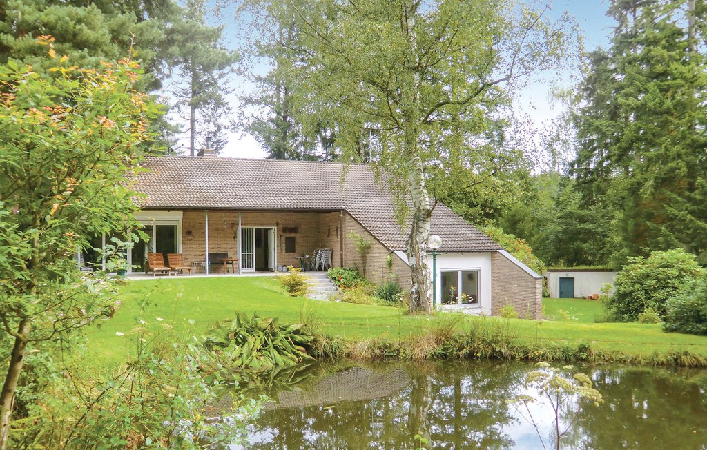 Feriehuse - Euskirchen-Kirchheim , Tyskland - DEI225 1