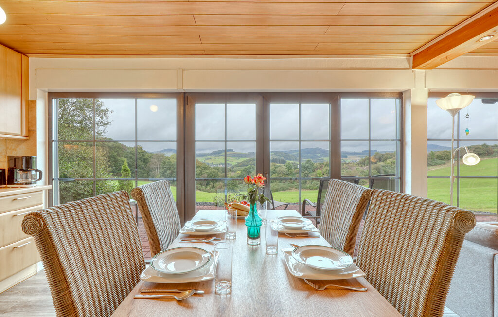 Ferienhaeuser - Daun - Eifel , Deutschland - DEI311 7