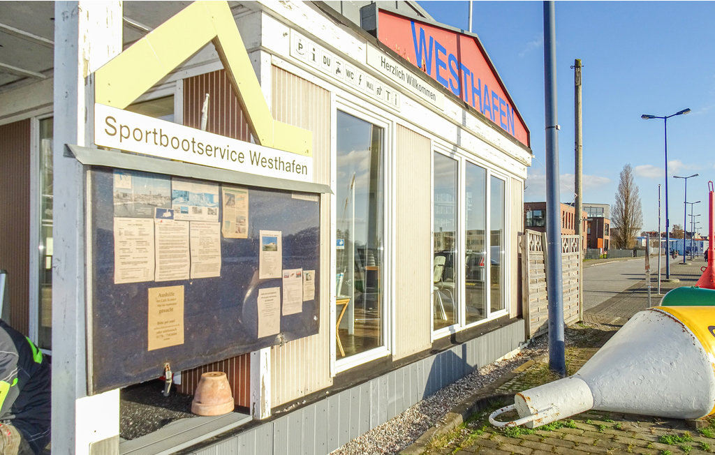 Husbåt - Wismar , Tyskland - DMK757 6