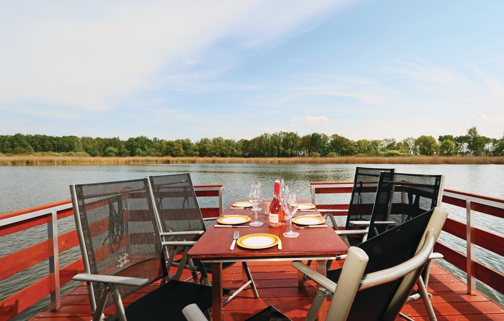 Hausboot - Loitz , Deutschland - DMV002 6