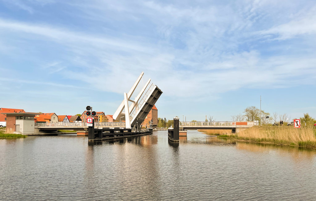 Hausboot - Loitz , Deutschland - DMV010 4