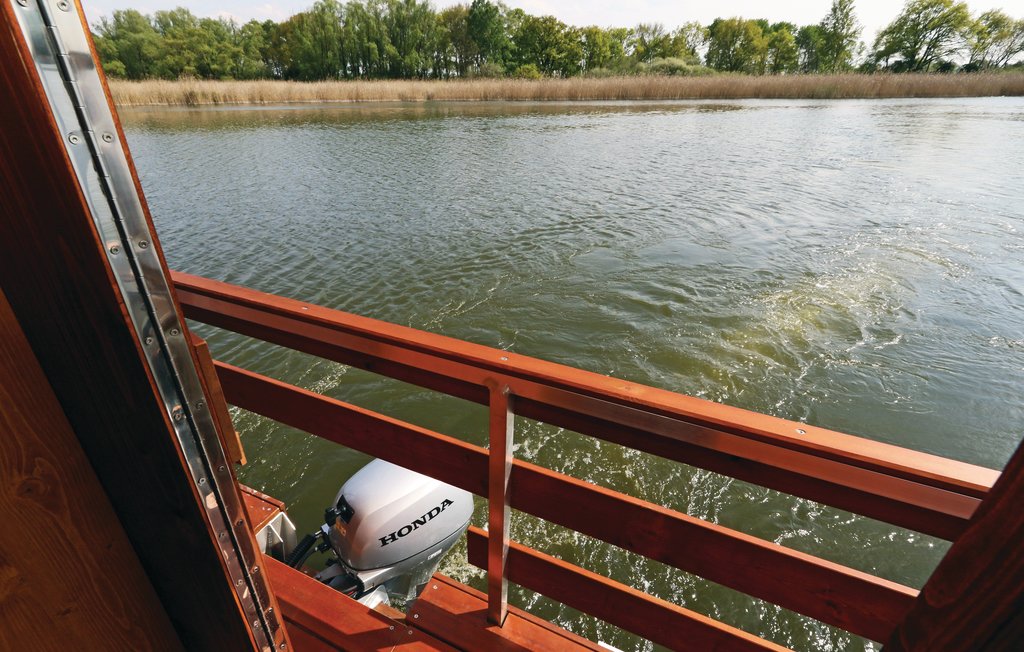 Hausboot - Loitz , Deutschland - DMV002 9