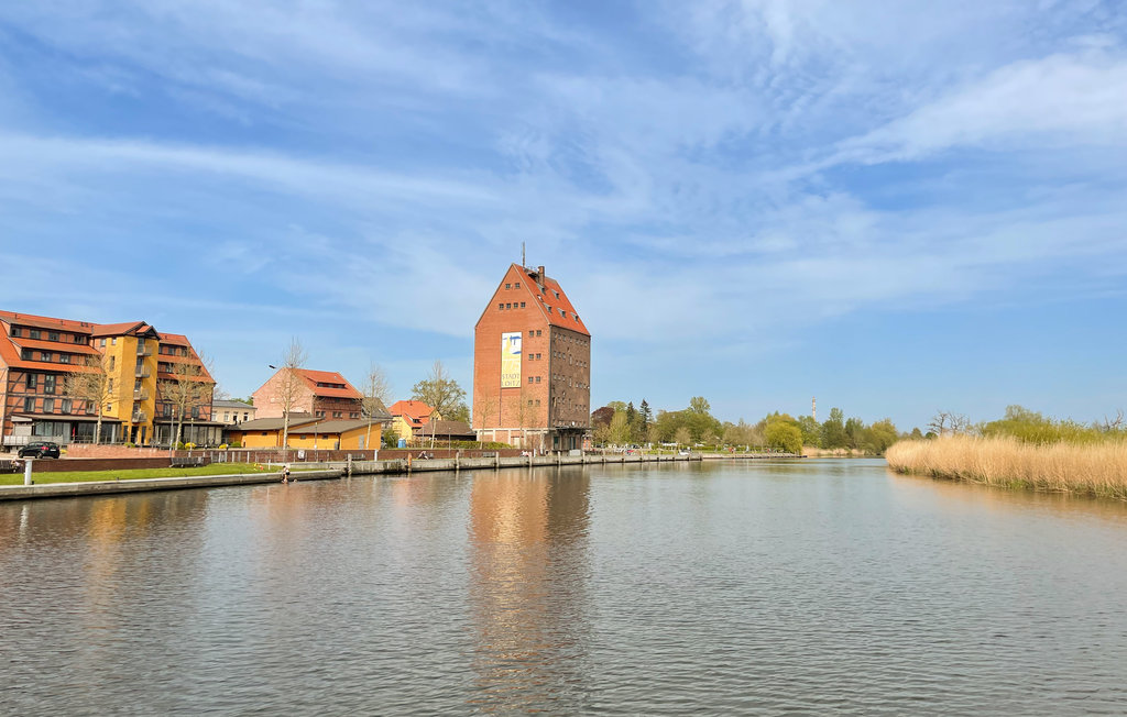 Hausboot - Loitz , Deutschland - DMV010 5