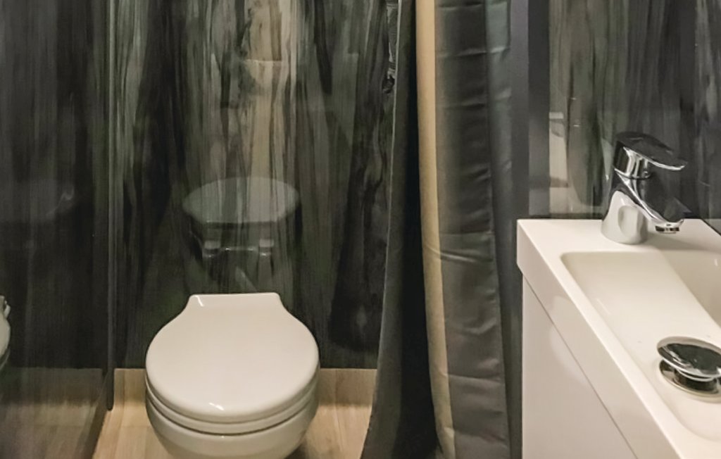 Husbåt/Hus på vatten - Loitz , Tyskland - DMV005 12