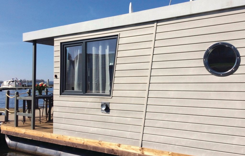 Husbåt/Hus på vatten - Loitz , Tyskland - DMV005 4