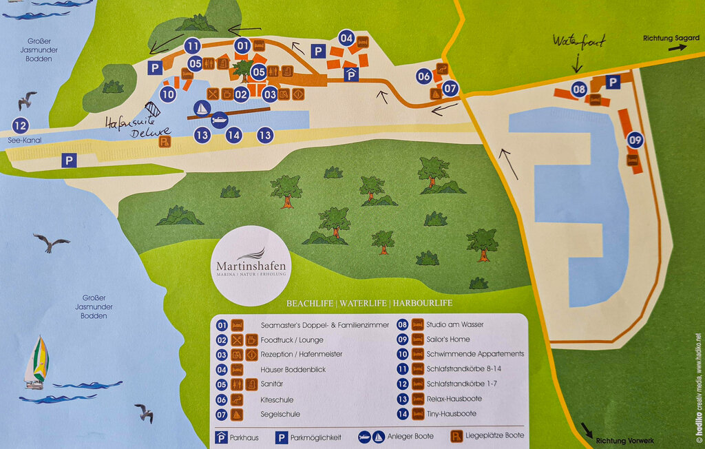 Hausboot - Martinshafen , Deutschland - DMV932 16