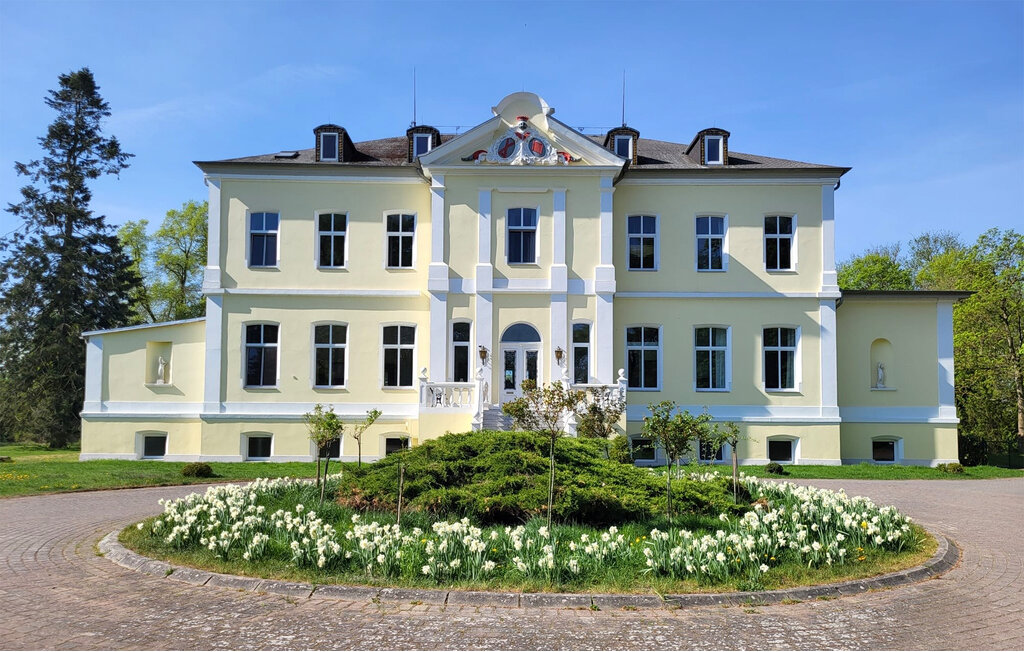 Ferienhaus - Schloss Schmuggerow , Deutschland - DMV333 2