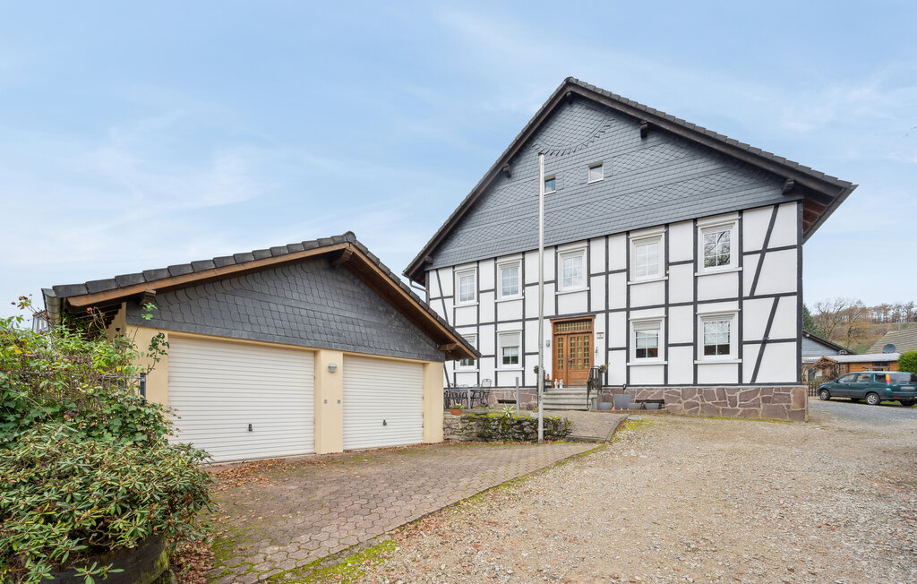 Lejlighed - Attendorn-Dünschede-Sauerland , Tyskland - DNW373 1