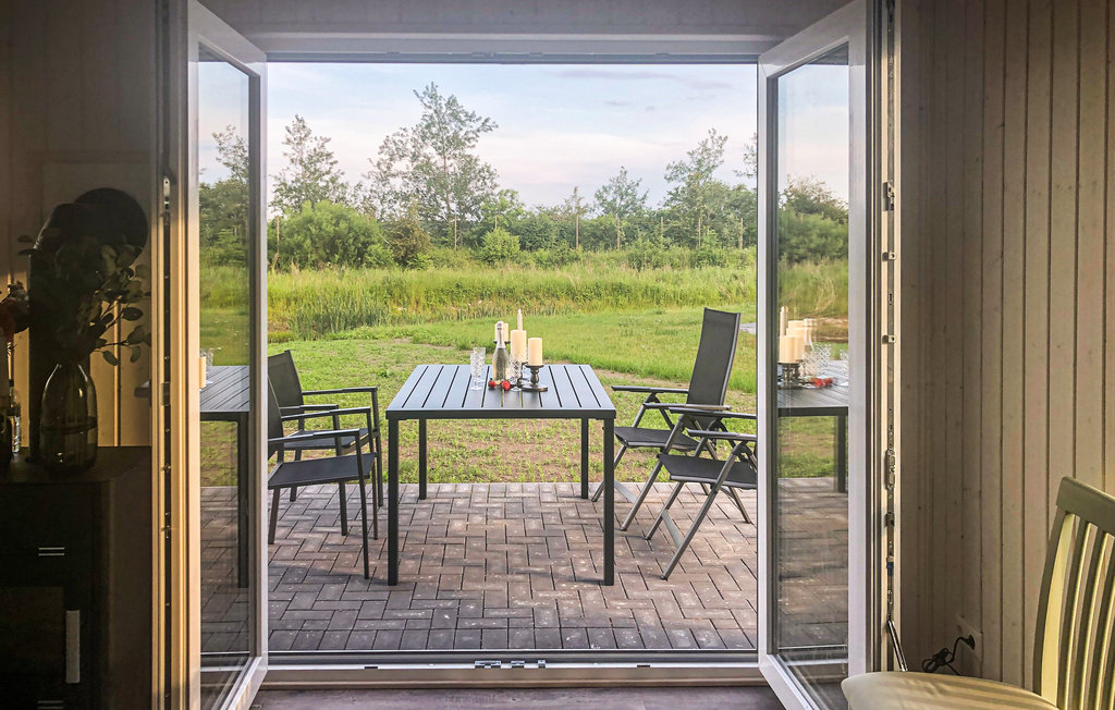 In diesem schönen Ferienhaus mit Blick aufs Wasser wohnen Sie im OstseeResort Olpenitz direkt zwischen dem schönen Ostseestrand und dem Segelhafen. Genießen Sie hier Ihren Urlaub an der Ostsee, nur..