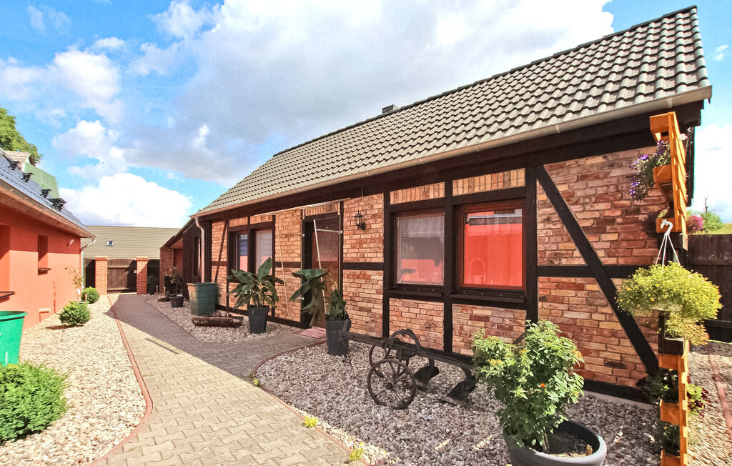 Semesterhus - Oberuckersee OT Melzow , Tyskland - DZV624 1