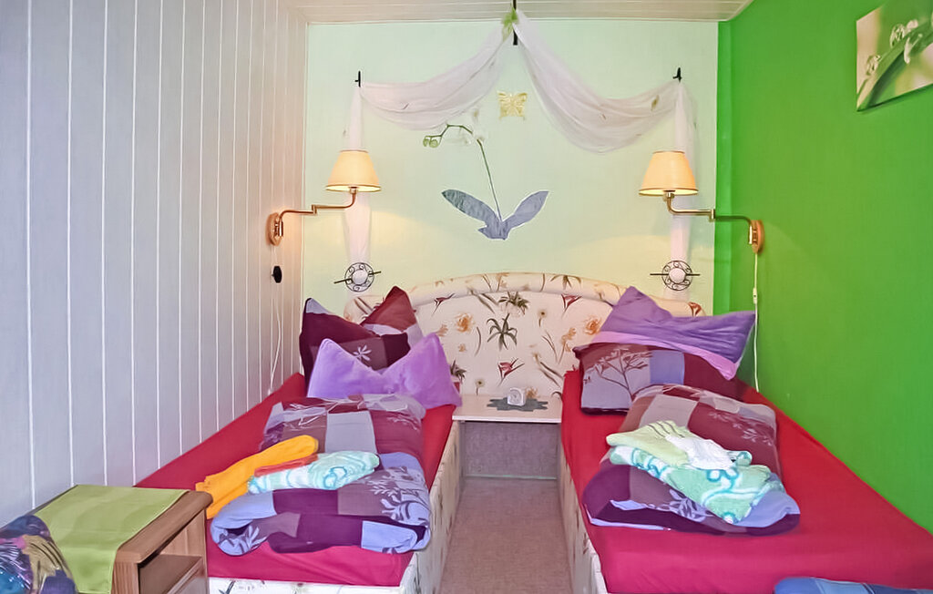 Ferienhaeuser - Waren (Müritz) , Deutschland - DZV334 6