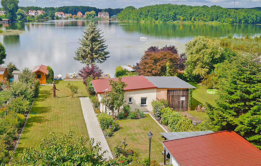 Semesterhus - Lychen , Tyskland - DZV460 1