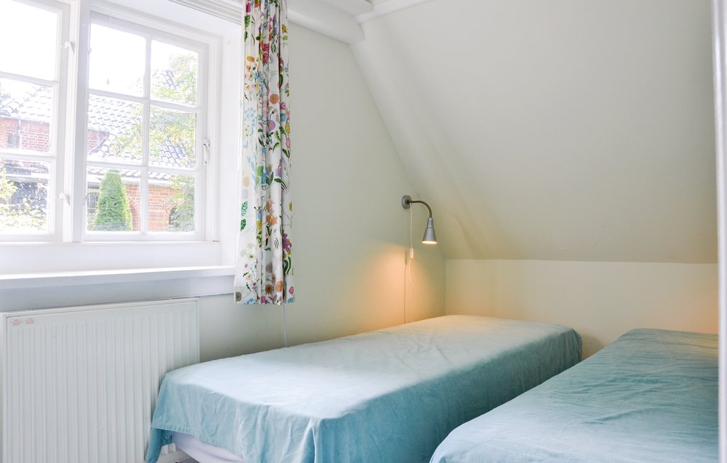 Feriehus - Hornbæk Strand , Danmark - E02903 11