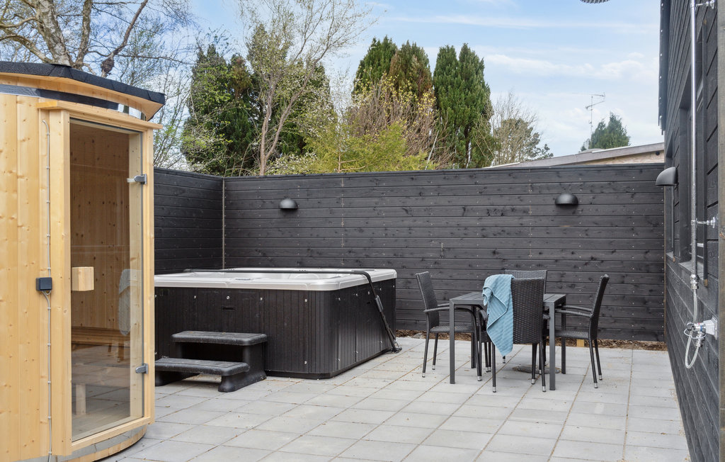 Feriehuse - Dronningmølle strand , Danmark - E02180 13