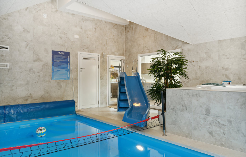 Feriehuse - Dronningmølle strand , Danmark - E02180 7