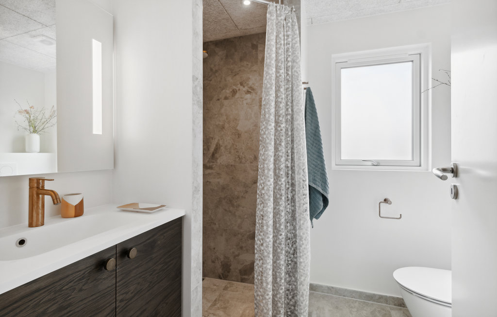 Feriehuse - Dronningmølle strand , Danmark - E02180 25