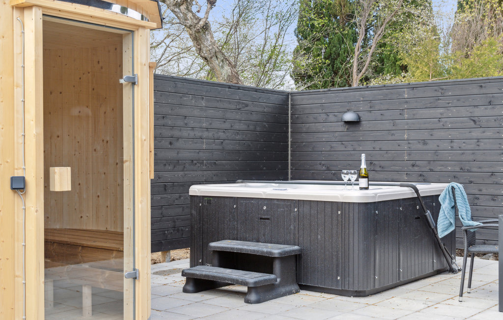 Feriehuse - Dronningmølle strand , Danmark - E02180 15