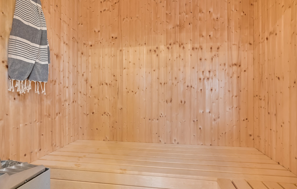 Feriehuse - Hornbæk , Danmark - E03012 9