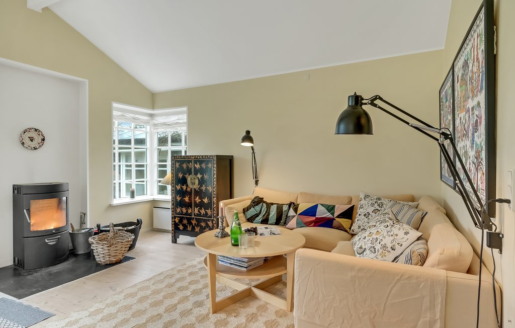 Feriehuse - Hornbæk , Danmark - E03012 19