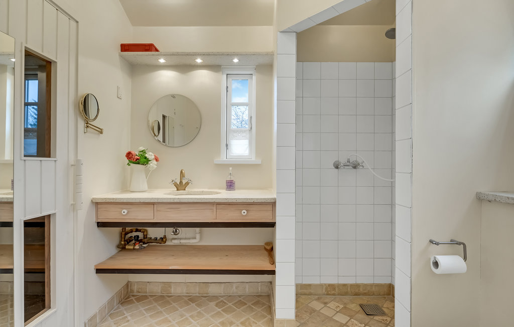 Feriehuse - Hornbæk , Danmark - E03012 23