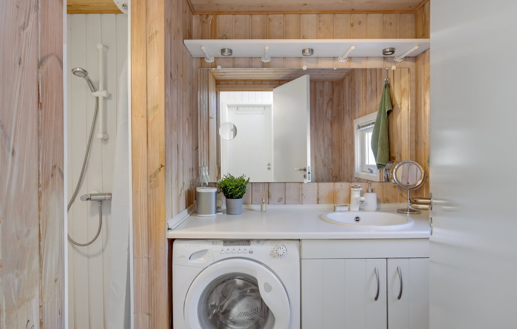 Feriehuse - Dronningmølle strand , Danmark - E03206 17