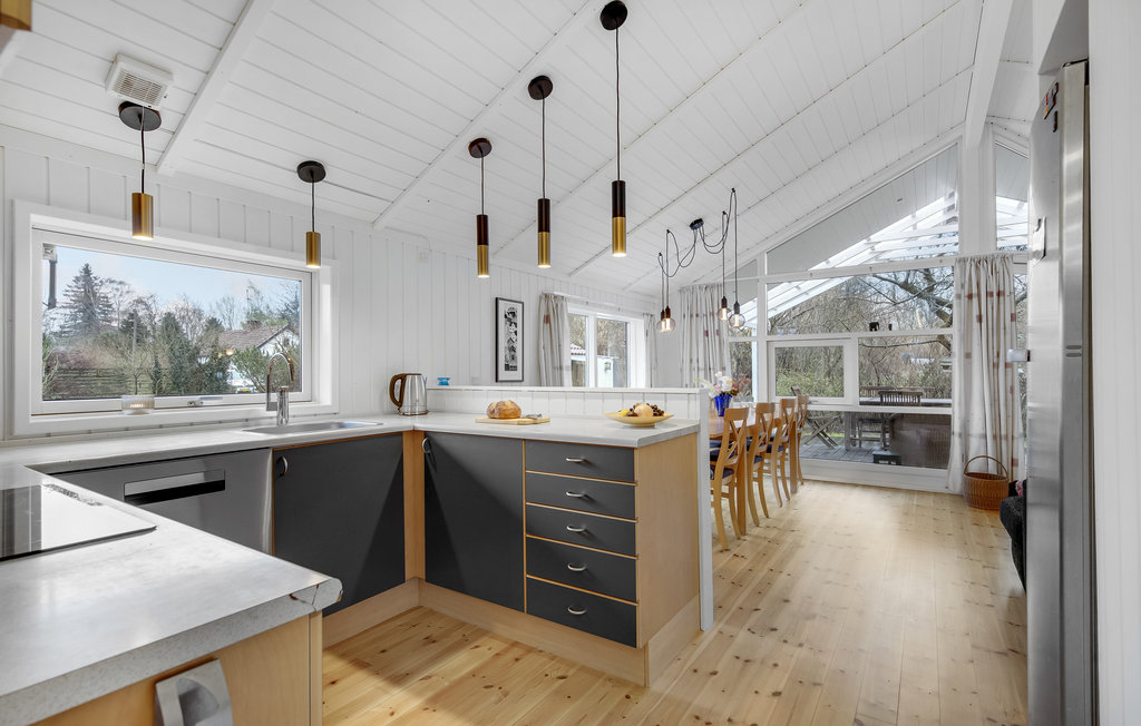 Semesterhus - Munkerup Strand , Danmark - E03308 30