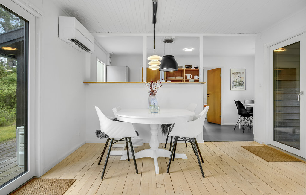 Semesterhus - Dronningmølle , Danmark - E03438 20