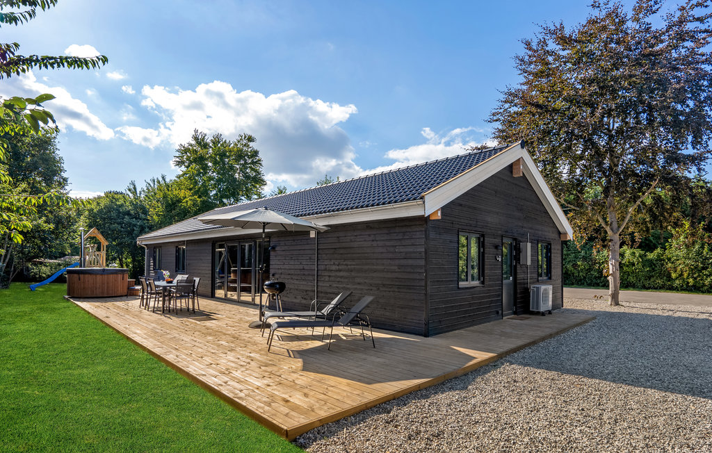 Semesterhus - Udsholt Strand , Danmark - E06763 13