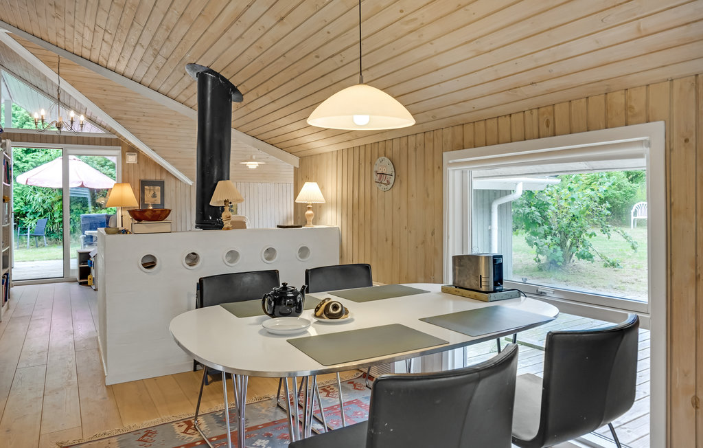 Semesterhus - Tisvildeleje Strand , Danmark - E09126 21