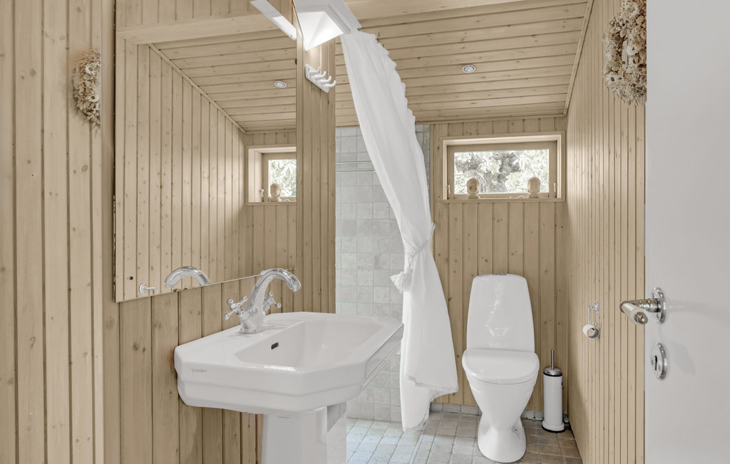 Semesterhus - Tisvildeleje Strand , Danmark - E09148 25