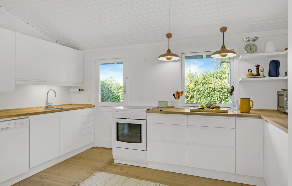 Semesterhus - Tisvildeleje Strand , Danmark - E09148 21