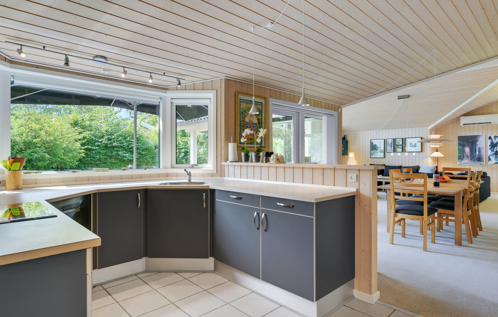 Feriehuse - Vejby Strand , Danmark - E09775 7